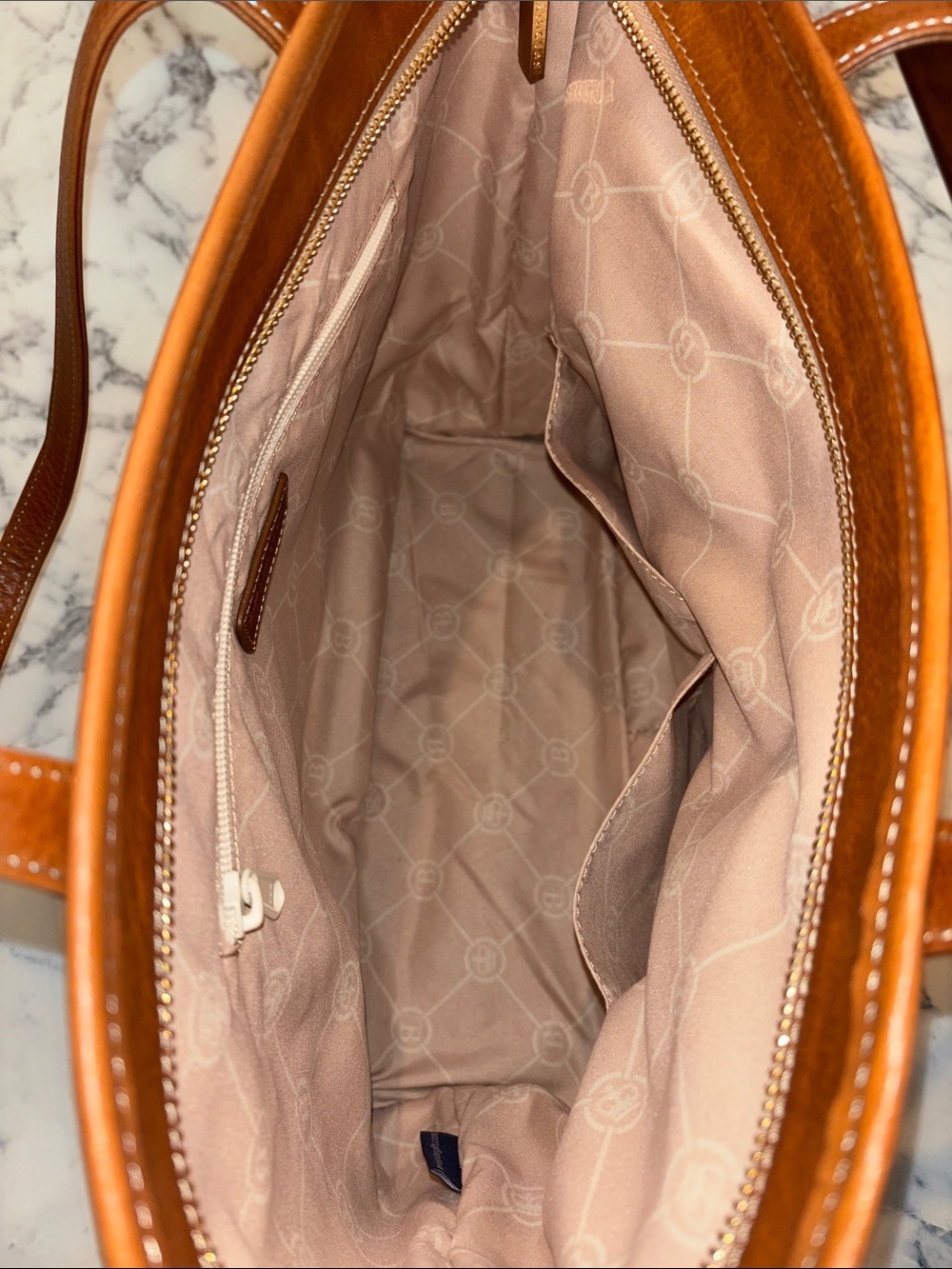 NEVER USED Barrington Sutton Tote- Oyster Grey. Goyard Inspired Pattern! - Picture 4 of 5